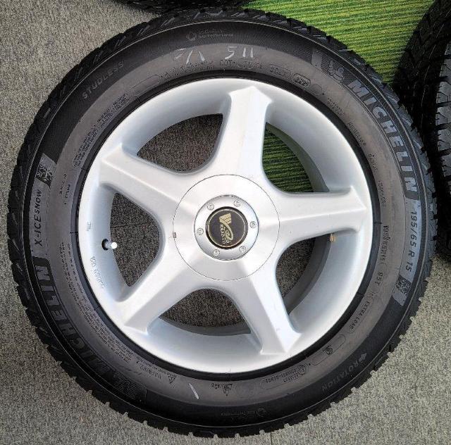 ヴィオレント VIOLENT15インチ 6.5J 114.3/100マルチ5H +45 MICHLIN X-ICE SNOW 4本 < 自動車/バイク ヴィオレント VIOLENT15インチ 6.5J 114.3/100マルチ5H +45 MICHLIN X-ICE SNOW 4本 < 自動車/バイク