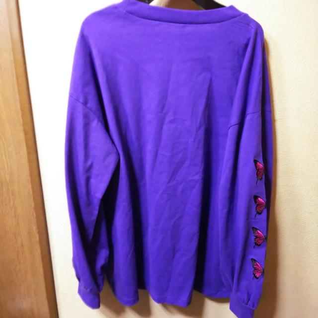 Spiritoso★新品★袖バタフライ刺繍入ロンT/パープル < 女性ファッション  Spiritoso★新品★袖バタフライ刺繍入ロンT/パープル < 女性ファッションの