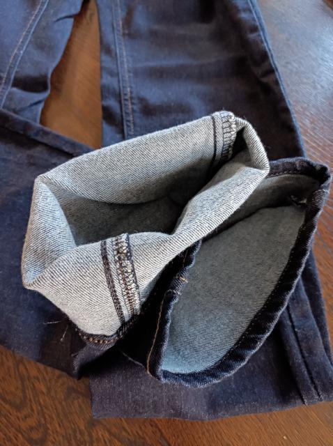 SOMETHINGBODYFLEEVilfjW[YrJbRfGEDWIN