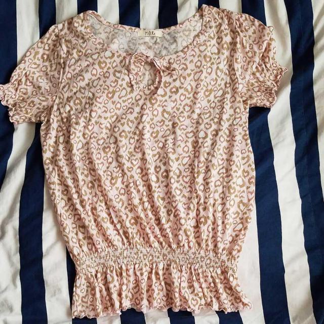 ベビーピンクのヒョウ柄カットソー < 女性ファッション  ベビーピンクのヒョウ柄カットソー < 女性ファッションの