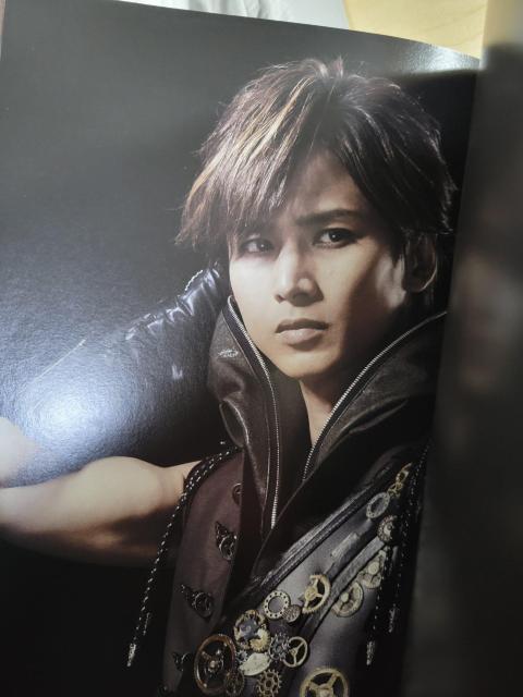 送料無料 堂本光一 パンフレット2冊 美品 < タレントグッズ  送料無料 堂本光一 パンフレット2冊 美品 < タレントグッズの