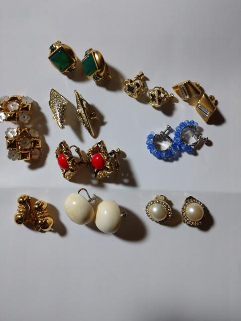 イヤリング < 女性アクセサリー/時計 イヤリング < 女性アクセサリー/時計の