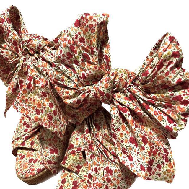 ヴィヴィアンウエストウッド 希少 小花柄リボン ウェッジソール シューズ < 女性ファッション ヴィヴィアンウエストウッド 希少 小花柄リボン ウェッジソール シューズ < 女性ファッションの