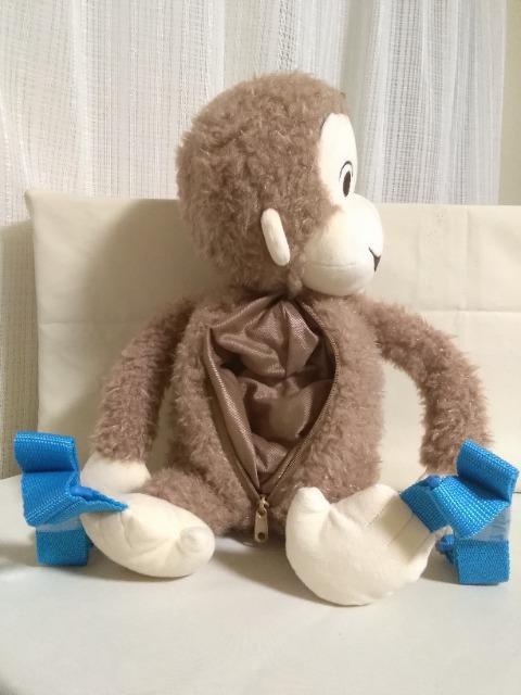 おさるのジョージ赤いほっぺプラチナムザッカ ウキウキぬいぐるみリュック < アニメ/コミック/キャラクター おさるのジョージ赤いほっぺプラチナムザッカ ウキウキぬいぐるみリュック < アニメ/コミック/キャラクターの