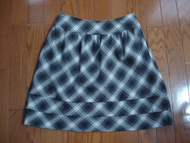 ★anysis エニィシィス ウール混のかわいいチェックデザインスカート★クローゼット整理価格! < ブランド ★anysis エニィシィス ウール混のかわいいチェックデザインスカート★クローゼット整理価格! < ブランドの