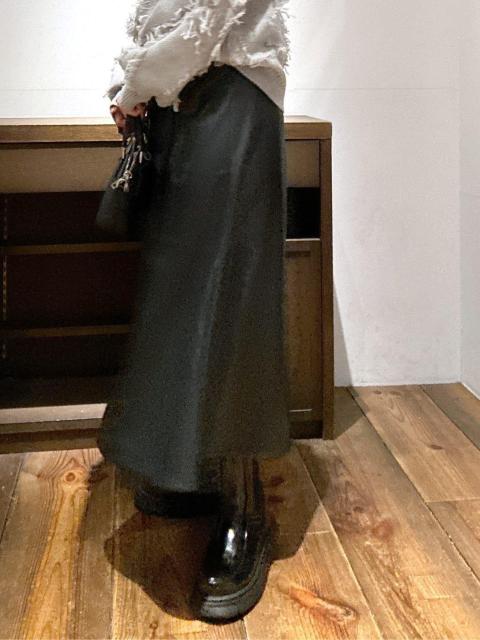 GUスカート★フェイクレザーのブラックスカート < ブランド GUスカート★フェイクレザーのブラックスカート < ブランドの