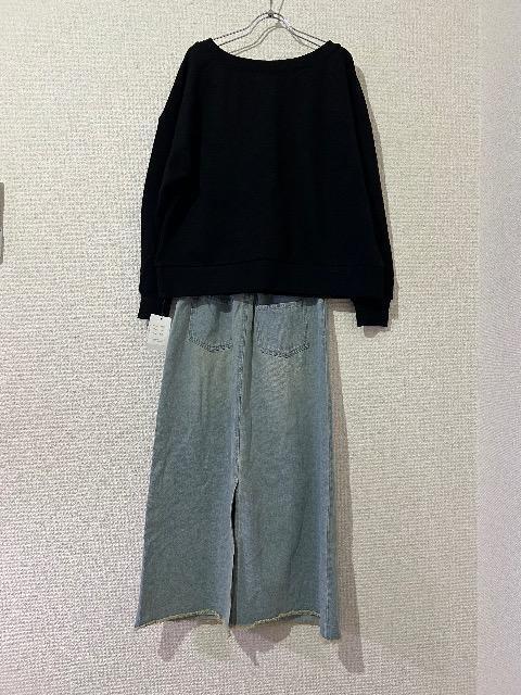 新品タグ付きRETRO GIRL柔らかダメージデニムスカート& BASEMENTトレーナー < ブランド 新品タグ付きRETRO GIRL柔らかダメージデニムスカート& BASEMENTトレーナー < ブランドの