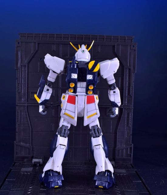改造品 MIA νガンダム 欠品あり < アニメ/コミック/キャラクター  改造品 MIA νガンダム 欠品あり < アニメ/コミック/キャラクターの