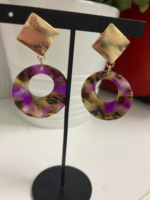 ハンドメイド アクリルフープを使用したイヤリング パープルミックス < 女性ファッション  ハンドメイド アクリルフープを使用したイヤリング パープルミックス  < 女性ファッションの