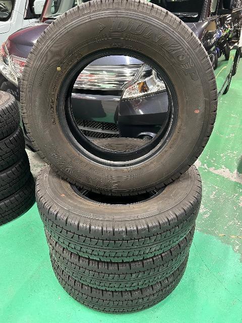 7072054)激安国産中古タイヤダンロップ4本セットハイエースキャラバンボンゴブローニー等195/80R15LT8PR送料無料 < 自動車/バイク 7072054)激安国産中古タイヤダンロップ4本セットハイエースキャラバンボンゴブローニー等195/80R15LT8PR送料無料 < 自動車/バイク