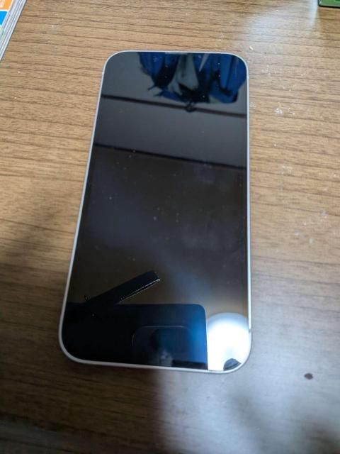 iPhone 13 128GB �X�^�[���C�g SIM�t���[ �� �Ɠd/AV�� 