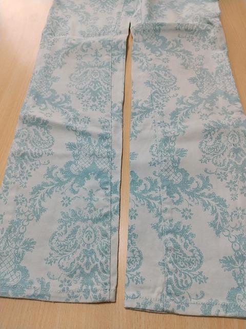 総柄ジーンズ◆スリムフィット61cm < 女性ファッション 総柄ジーンズ◆スリムフィット61cm < 女性ファッションの