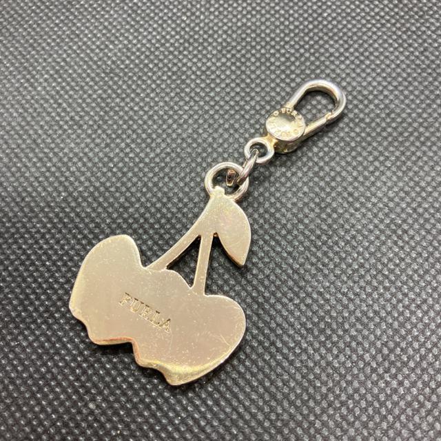  FURLA t  L[z_[ `[  uh 