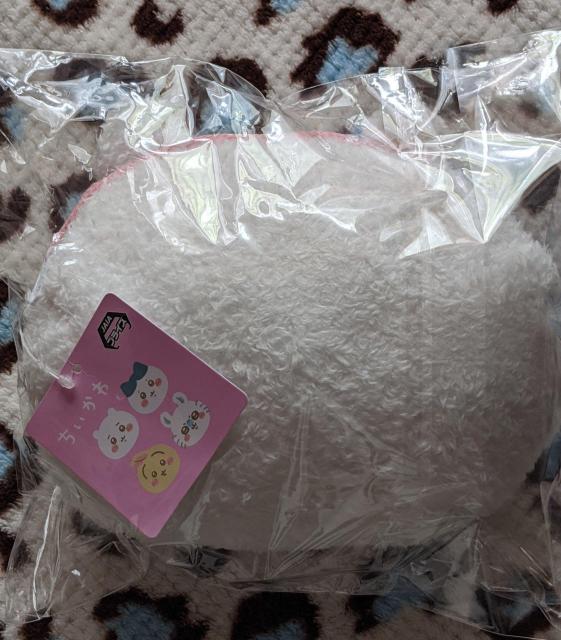 ちいかわ ふわふわフェイスポシェット(ちいかわ) < アニメ/コミック/キャラクター  ちいかわ ふわふわフェイスポシェット(ちいかわ) < アニメ/コミック/キャラクターの