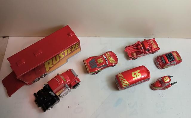 トミカディズニーカーズ マックトレーラーと5台 < ホビー  トミカディズニーカーズ マックトレーラーと5台 < ホビーの