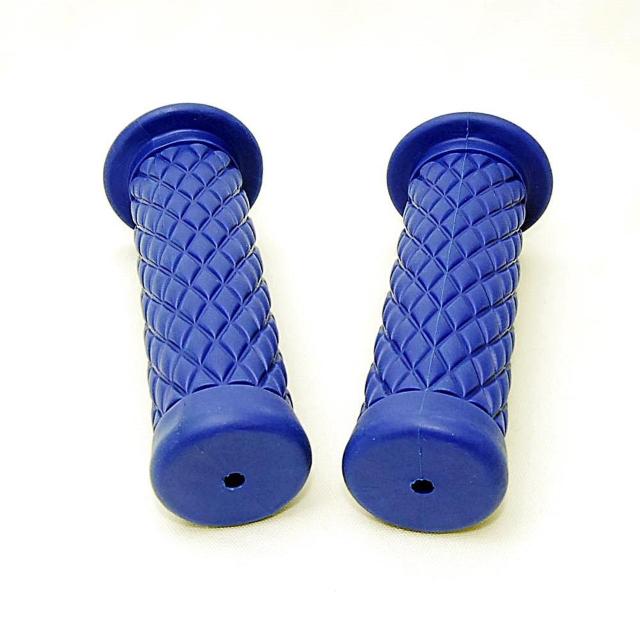 ダイヤ柄 ラバーハンドルグリップ ブルー 非貫通式 22.2径用 汎用 バイク ラバーグリップ カスタム ハンドル グリップ 青 < 自動車/バイク ダイヤ柄 ラバーハンドルグリップ ブルー 非貫通式 22.2径用 汎用 バイク ラバーグリップ カスタム ハンドル グリップ 青 < 自動車/バイク