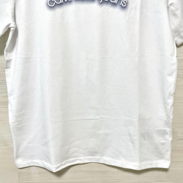 カルバンクラインジーンズ Tシャツ M 半袖 プリント コットン 白 ホワイト < 男性ファッション カルバンクラインジーンズ Tシャツ M 半袖 プリント コットン 白 ホワイト < 男性ファッションの