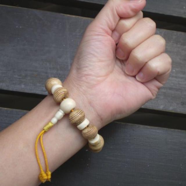 13ミリ玉 水牛骨製ブレスレット・数珠 < 男性アクセサリー/時計 13ミリ玉 水牛骨製ブレスレット・数珠 < 男性アクセサリー/時計の