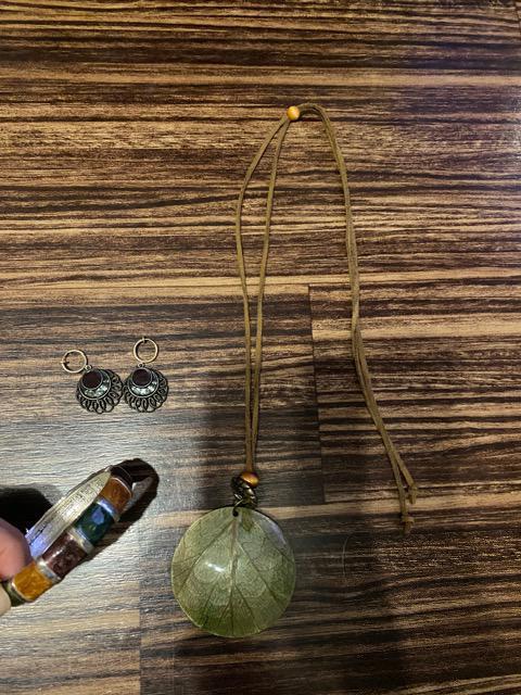 ネックレス、イヤリング、ブレスレット < 女性アクセサリー/時計  ネックレス、イヤリング、ブレスレット  < 女性アクセサリー/時計の