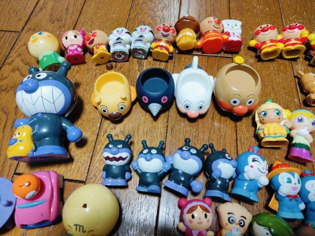 アンパンマン 指人形 フィギュア ミニカー おもちゃ 約100個 まとめ売り < おもちゃ  アンパンマン 指人形 フィギュア ミニカー おもちゃ 約100個 まとめ売り < おもちゃの