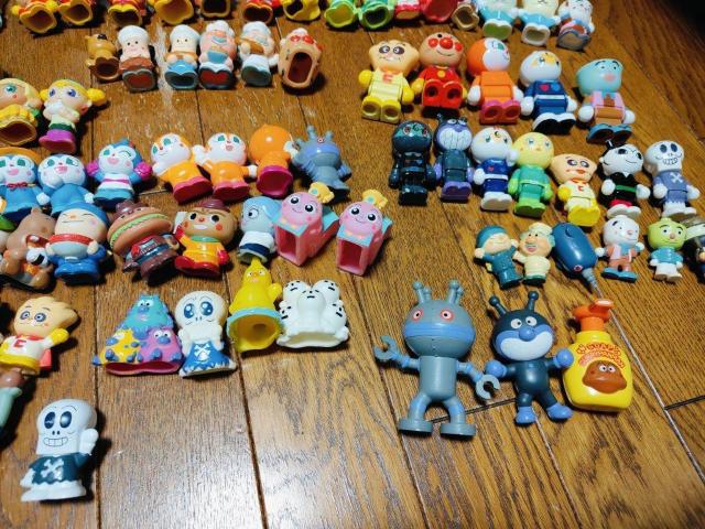 アンパンマン 指人形 フィギュア ミニカー おもちゃ 約100個 まとめ売り < おもちゃ  アンパンマン 指人形 フィギュア ミニカー おもちゃ 約100個 まとめ売り < おもちゃの