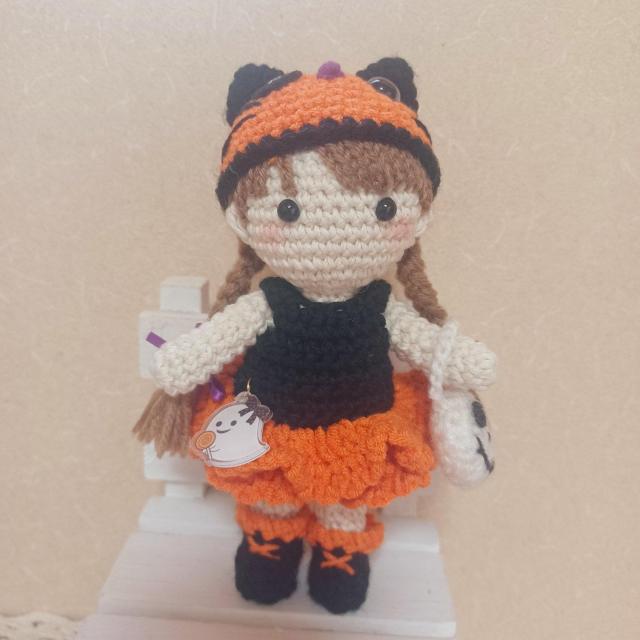 Hand made@HALLOWEEN L񁖏̎q݂