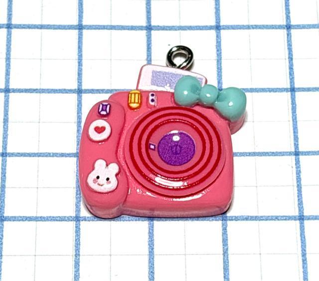 821 ラブリーなカメラ チェリーピンク1個 樹脂パーツ アクセサリーチャーム チェキ うさぎ柄 < ペット/手芸/園芸 821 ラブリーなカメラ チェリーピンク1個 樹脂パーツ アクセサリーチャーム チェキ うさぎ柄 < ペット/手芸/園芸の