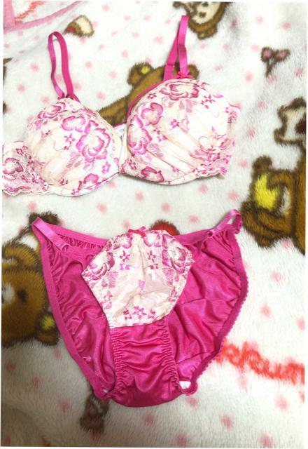 新品未使用 アブソール ブラ&ショーツセット < 女性ファッション  新品未使用 アブソール ブラ&ショーツセット < 女性ファッションの