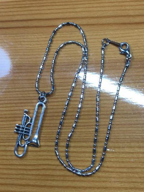 トロンボーン 音楽 金 管楽器 モチーフ ネックレス ペンダント アクセサリー キーホルダー 発表会 トップ チェーン < 女性アクセサリー/時計  トロンボーン 音楽 金 管楽器 モチーフ ネックレス ペンダント アクセサリー キーホルダー 発表会 トップ チェーン  < 女性アクセサリー/時計の