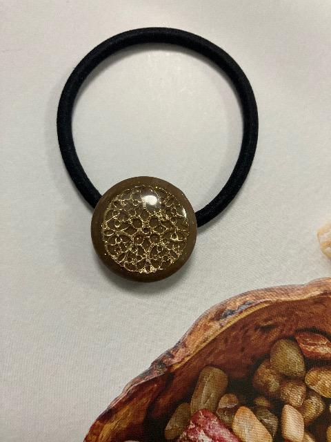 ハンドメイド レジン ヘアゴム2点セット ピンク系とブラウン系 < 女性ファッション ハンドメイド レジン ヘアゴム2点セット ピンク系とブラウン系 < 女性ファッションの