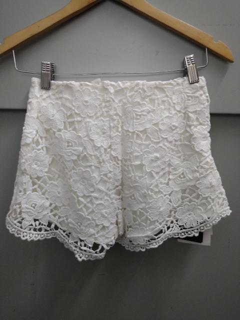 LIP SERVICERbg[XV[p   uh 