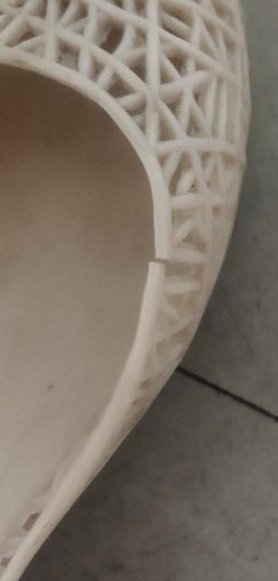 白 プラスチックメッシュ パンプス 甲浅 ぺたんこ L 美脚効果 難有り < 女性ファッション  白 プラスチックメッシュ パンプス 甲浅 ぺたんこ L 美脚効果 難有り < 女性ファッションの