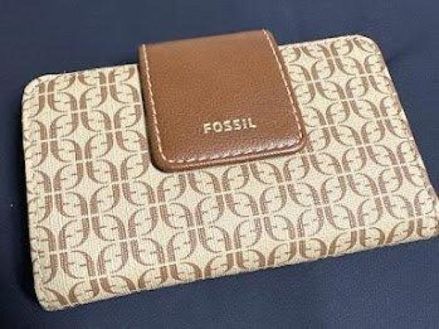 Fossil tHbV J[hP[X }fB\ vg }`t@NV uE   uh 