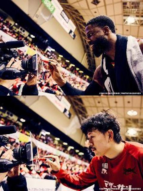 【#2 デイビッド・ヌワバ選手 #5 大浦 颯太選手】1/3(土)ヒーロー選手アクリルパネル(直筆サイン入り) < レジャー/スポーツ 【#2 デイビッド・ヌワバ選手 #5 大浦 颯太選手】1/3(土)ヒーロー選手アクリルパネル(直筆サイン入り) < レジャー/スポーツの