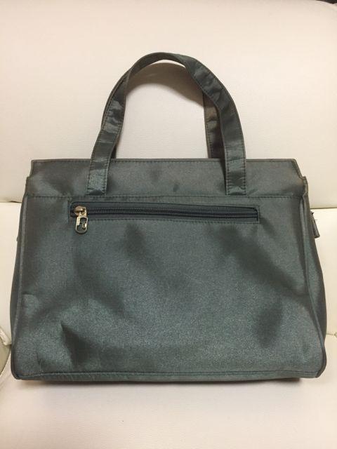 403.新品☆グリーン系玉虫色バッグ☆難有り < 女性ファッション  403.新品☆グリーン系玉虫色バッグ☆難有り < 女性ファッションの