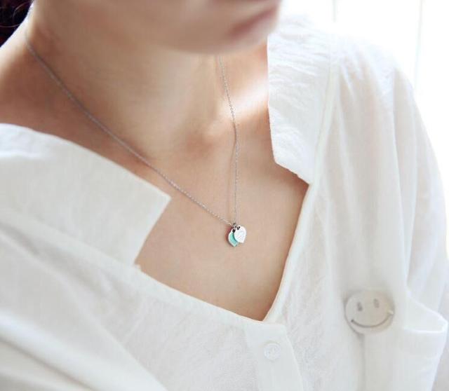 送料無料※高級感 彫刻 ハート 可愛い ネックレス お守り 贈り物 男女兼用 ホワイトゴールド プレゼント S925 新品 < 女性アクセサリー/時計 送料無料※高級感 彫刻 ハート 可愛い ネックレス お守り 贈り物 男女兼用 ホワイトゴールド プレゼント S925 新品 < 女性アクセサリー/時計の