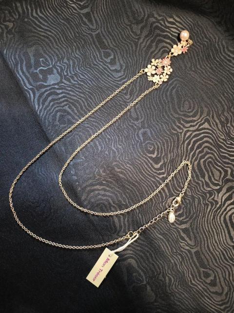 �l�b�N���X �� �����t�@�b�V������ 