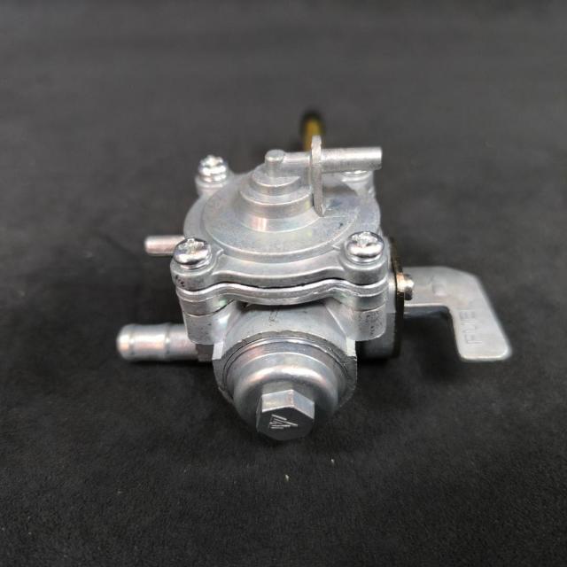 CBX400F CBX550F フューエルコック 燃料コック NC07 PC04 < 自動車/バイク CBX400F CBX550F フューエルコック 燃料コック NC07 PC04 < 自動車/バイク