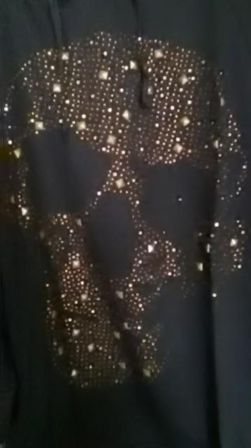 新品*スタッズ付き*パーカー < 女性ファッション  新品*スタッズ付き*パーカー < 女性ファッションの