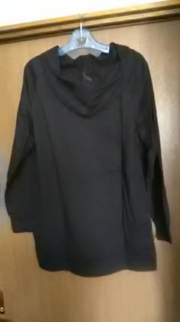 新品*スタッズ付き*パーカー < 女性ファッション  新品*スタッズ付き*パーカー < 女性ファッションの