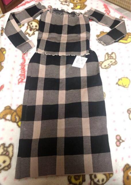 新品未使用 ストリップキャバレー オフショルスカートセットアップ < 女性ファッション  新品未使用 ストリップキャバレー オフショルスカートセットアップ < 女性ファッションの