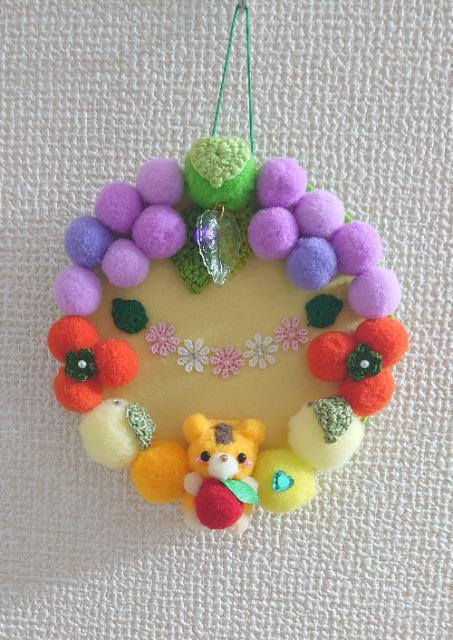 ハンドメイド♪ポンポン季節飾り★実りの秋〜リスさんと秋の味覚〜★ < ペット/手芸/園芸  ハンドメイド♪ポンポン季節飾り★実りの秋〜リスさんと秋の味覚〜★ < ペット/手芸/園芸の