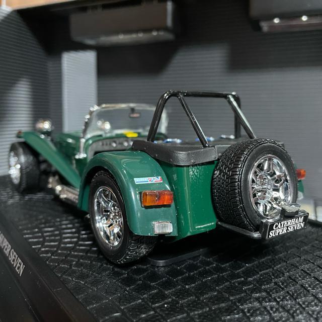 絶版未展示品 京商 1/18 ケータハム スーパーセブン イエローライン < ホビー  絶版未展示品 京商 1/18 ケータハム スーパーセブン イエローライン < ホビーの