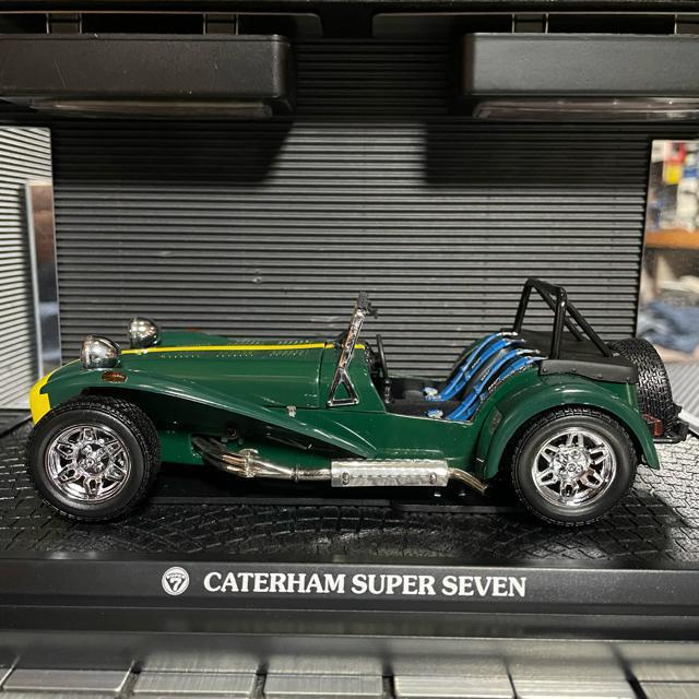 絶版未展示品 京商 1/18 ケータハム スーパーセブン イエローライン < ホビー  絶版未展示品 京商 1/18 ケータハム スーパーセブン イエローライン < ホビーの