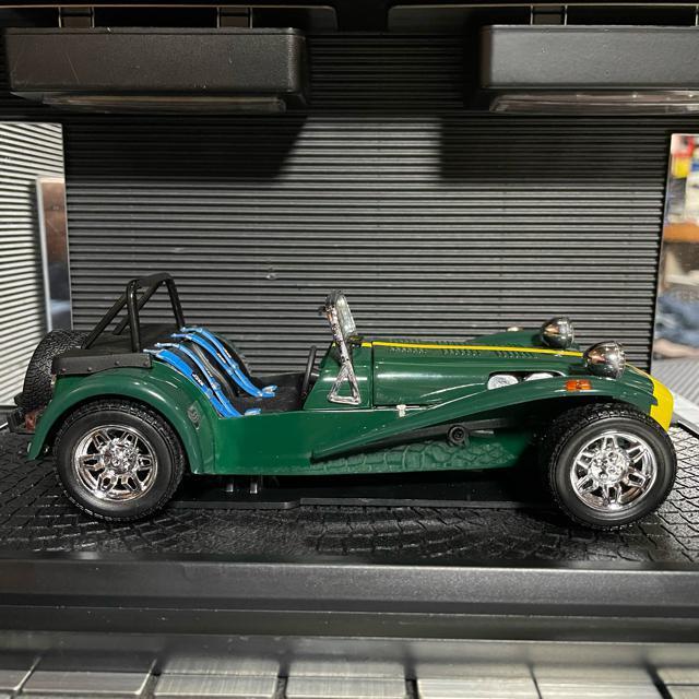 絶版未展示品 京商 1/18 ケータハム スーパーセブン イエローライン < ホビー  絶版未展示品 京商 1/18 ケータハム スーパーセブン イエローライン < ホビーの