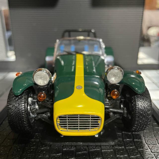 絶版未展示品 京商 1/18 ケータハム スーパーセブン イエローライン < ホビー  絶版未展示品 京商 1/18 ケータハム スーパーセブン イエローライン < ホビーの