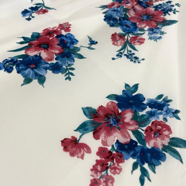 31 Sons de mode フラワー 総柄 フレア 変形 ひざ丈スカート < 女性ファッション 31 Sons de mode フラワー 総柄 フレア 変形 ひざ丈スカート < 女性ファッションの