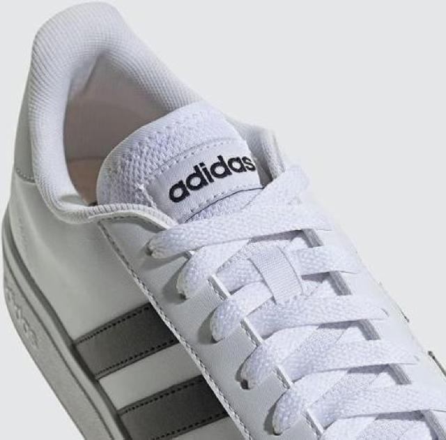 アディダス スニーカー ユニセックス グランドコート TD ライフスタイル コート ホワイト GW9250 25.0p < ブランド アディダス スニーカー ユニセックス グランドコート TD ライフスタイル コート ホワイト GW9250 25.0p < ブランドの