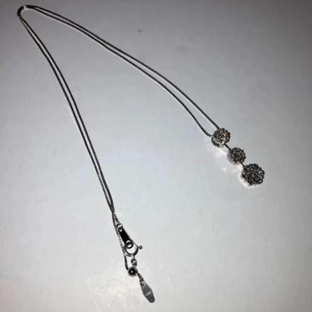 K18WG ダイヤモンドネックレス ホワイトゴールド ダイヤネックレス 18金 天然ダイヤモンド ペンダントトップ TRILOGY < 女性アクセサリー/時計 K18WG ダイヤモンドネックレス ホワイトゴールド ダイヤネックレス 18金 天然ダイヤモンド ペンダントトップ TRILOGY < 女性アクセサリー/時計の
