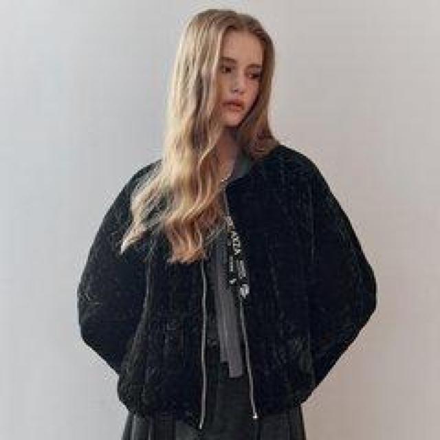 ZARA�A�E�^�[���u���b�N�x���A�̒��ȓ���A�E�^�[  �� �u�����h�� 